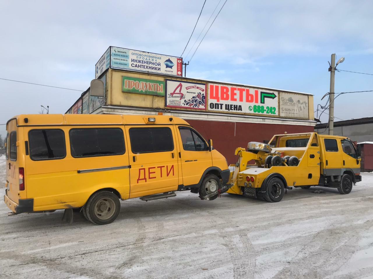 Фото эвакуации микроавтобуса